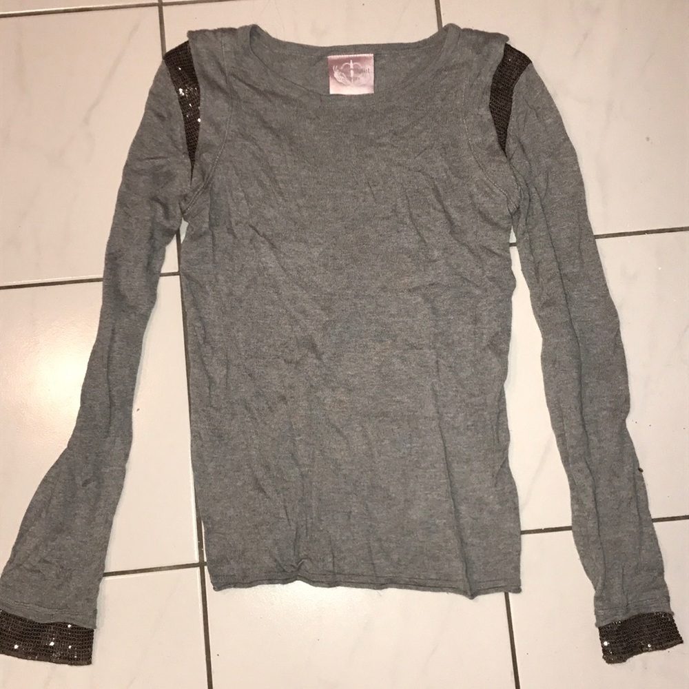 BEAUTIFUL comfy winter shirt.